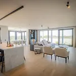 Sunset Boulevard, luxurious design apartment, 6 pers 3 bedroom